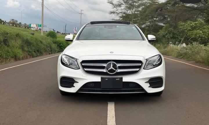 Mercedes Benz E250 1
